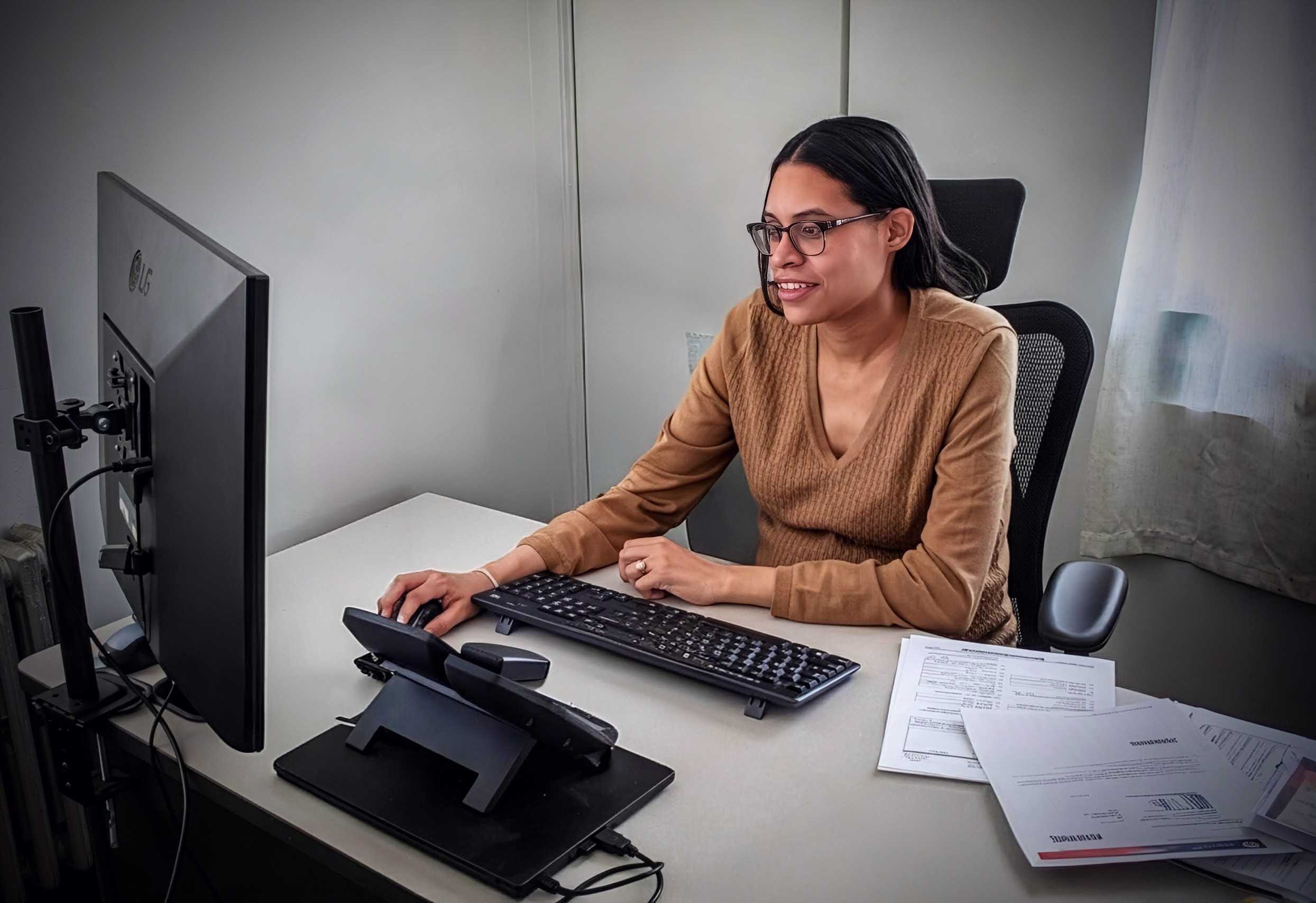 Yenifer Estevez at work